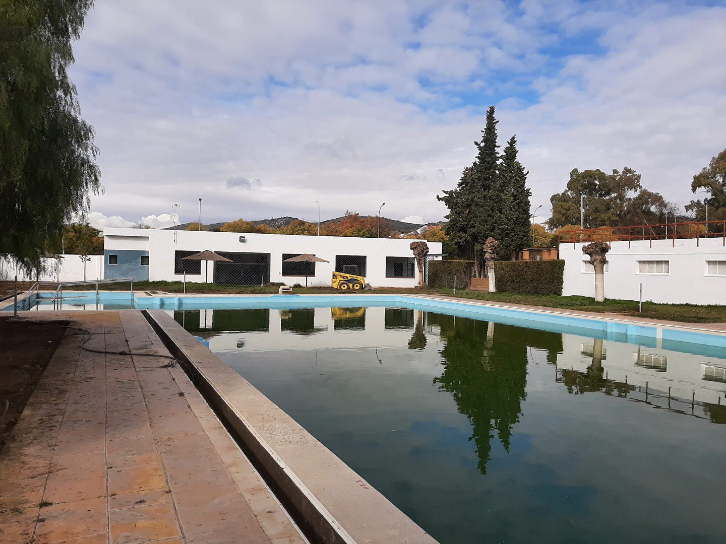 Comienzan las obras de remodelación de la Piscina Municipal de Guadalcanal 