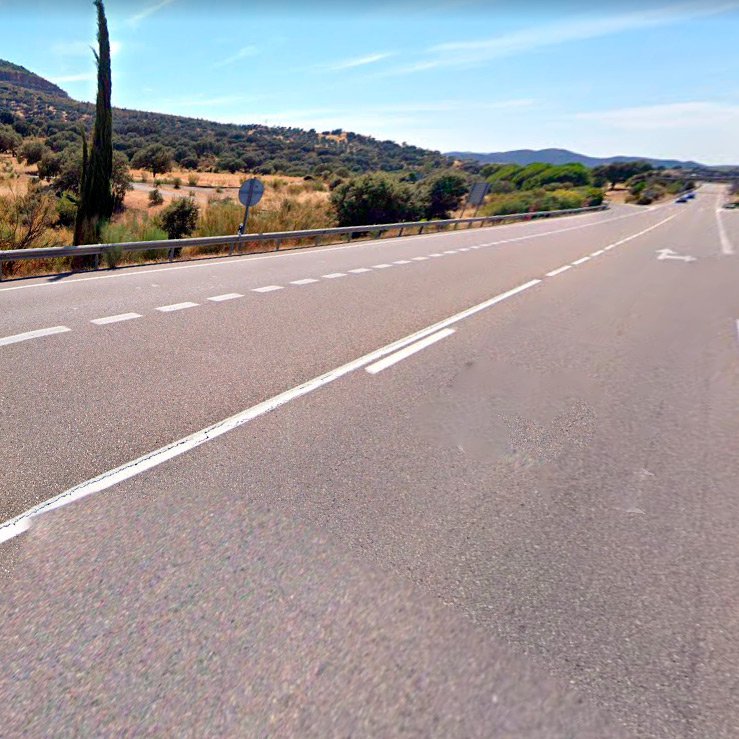 Accidente de tráfico en la N-432 en Espiel 