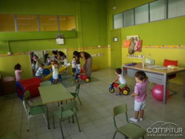 Abierto el plazo de solicitud de plazas en la Escuela Infantil "El Dado" de Constantina