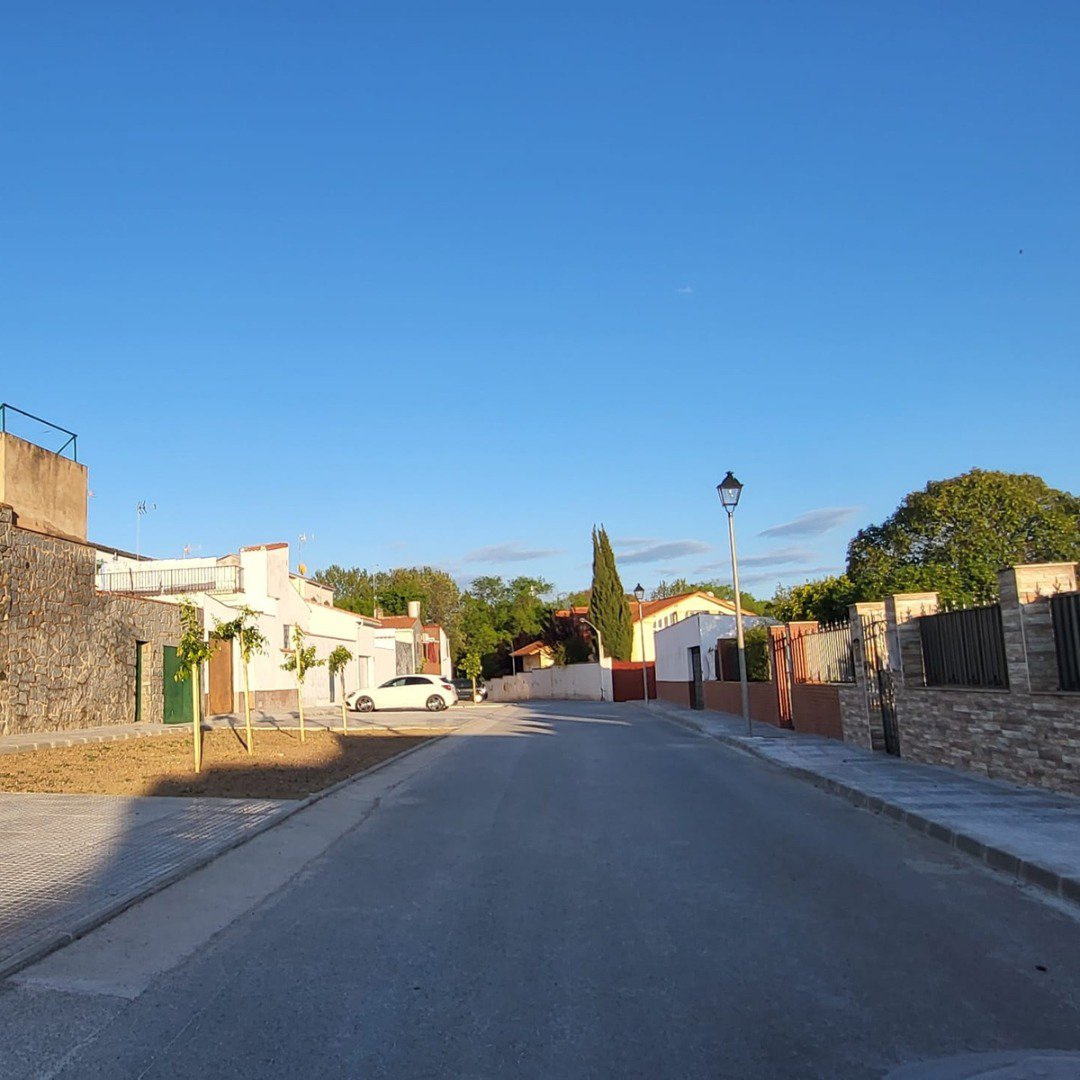 Finalizan las obras de mejora de la Travesía Reina Victoria 
