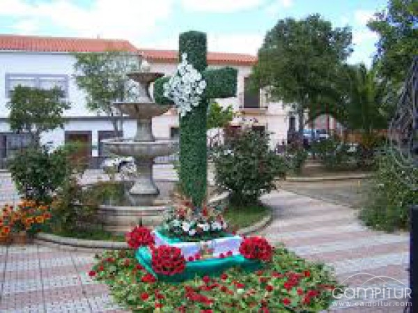 Concurso  Cruces de Mayo 2015 de Peñarroya-Pueblonuevo