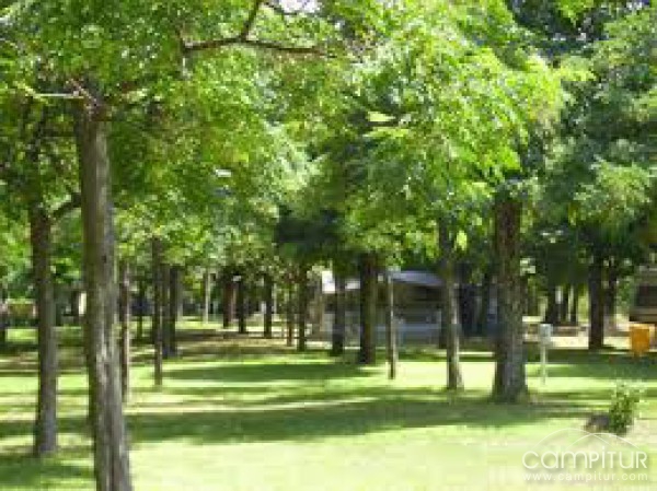 Extremadura se promociona en la feria del camping en Holanda