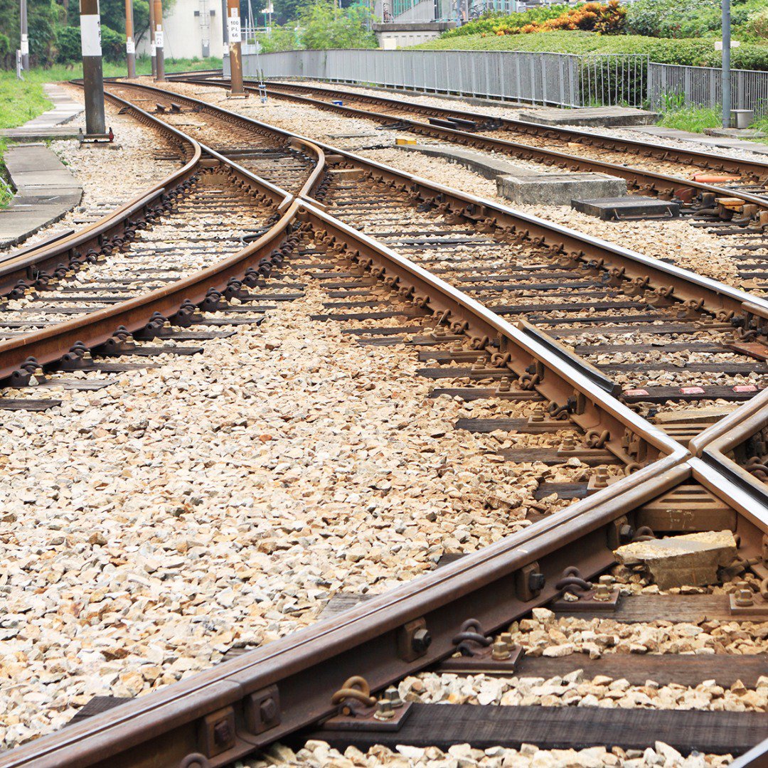 Renovación de la vía ferroviaria entre las estaciones de Llerena y El Pedroso 