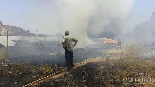 Extinguido el incendio en el vertedero de Almadén que afecta a 5 hectáreas de arbolado