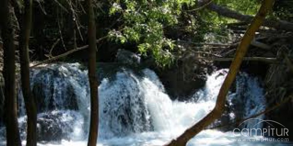 Visita al Parque Natural Sierra Norte de Sevilla de evaluadores de la Red de Geoparques