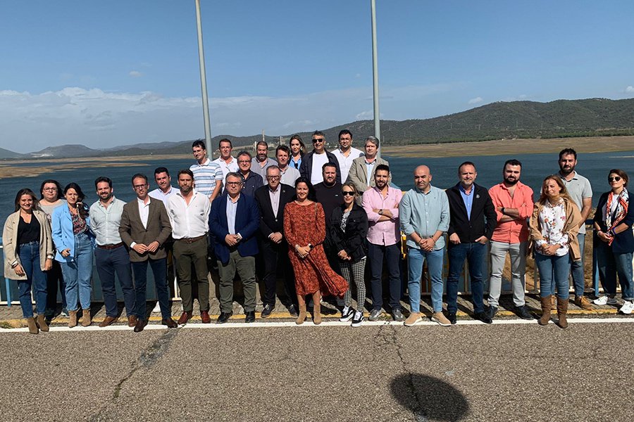 Manifiesto de los alcaldes y alcaldesas de las Mancomunidades de Los Pedroches y Valle del Guadiato 