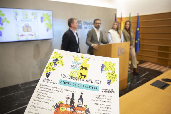Villanueva del Rey celebra la X Fiesta de la Trasiega con teatro, tradición y actividades culturales