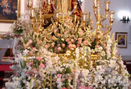 La iglesia de Fuente del Arco acoge a la Virgen del Ara 