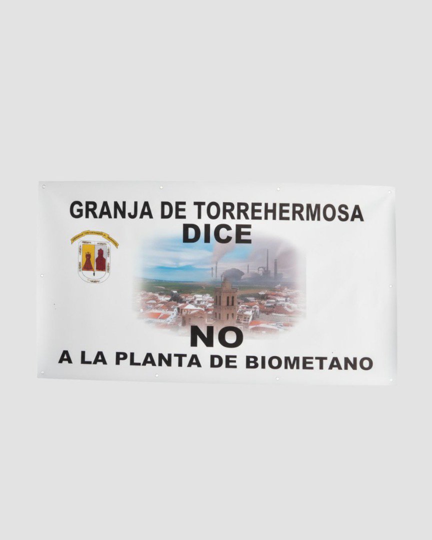 Protesta masiva en Granja de Torrehermosa contra la instalación de una macroplanta de biogás
