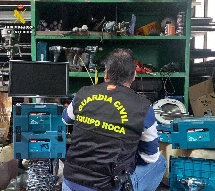 Detenido un hombre en Azuaga acusado de robos y daños en 14 inmuebles