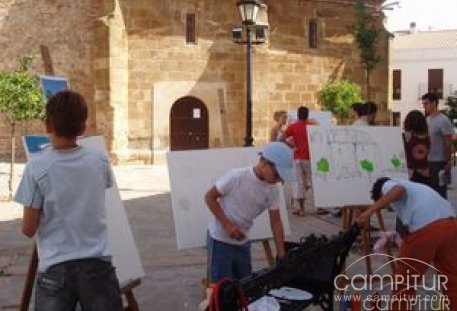 17 jóvenes llerenenses participan en la actividad “Llerena a Pinceladas” 