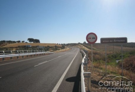 Abierta la carretera de Peraleda del Zaucejo a Monterrubio de la Serena 