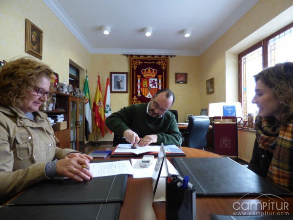 El Ayuntamiento de Llerena cede un inmueble a Aprosuba 6