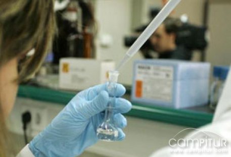 La Junta encarga a los farmacéuticos la elaboración de un jarabe para combatir la gripe A 