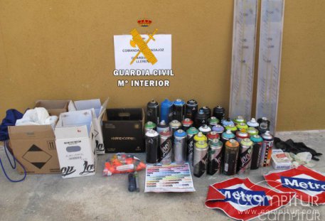 Investigados cuatro jóvenes por hacer grafitis en la Estación de trenes de Llerena 