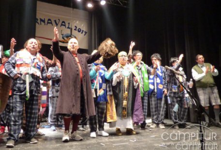 Expectante pregón y muestra carnavalera en Llerena 