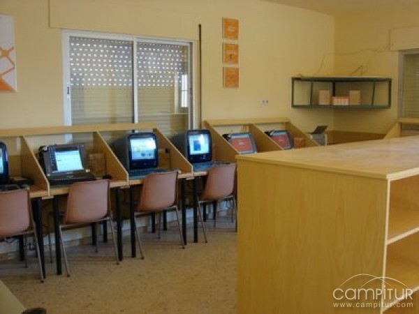Charlas y Talleres en Maguilla 