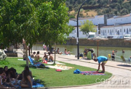 San Nicolás del Puerto vuelve a establecer la zona azul en su playa fluvial 