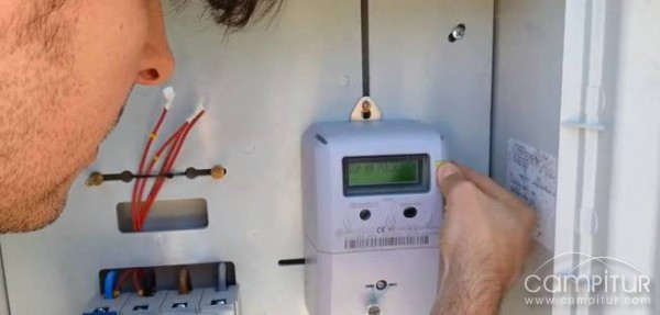 Estafados 3 vecinos de Puebla del Maestre con el contador de la luz 