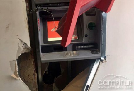 Detenido por reventar dos cajeros automáticos en Llerena 