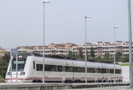 La demanda de un tren digno para Extremadura reúne a más de 700 personas en Plasencia