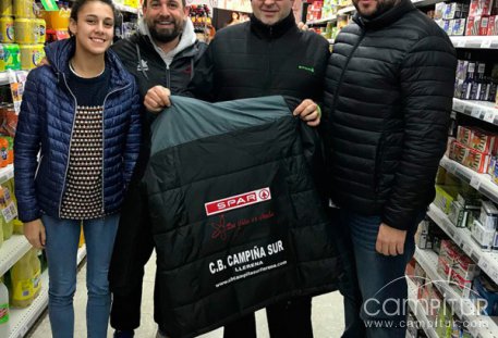 C.B. Campiña Sur de Llerena: Spar “Abriga” a nuestros entrenadores 