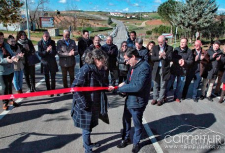 Inauguradas las obras realizadas en la carretera BA-086 de Maguilla a la EX-103 