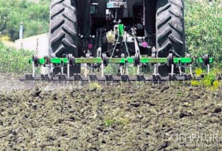 Muere un hombre en Berlanga tras volcar su tractor mientras trabajaba 