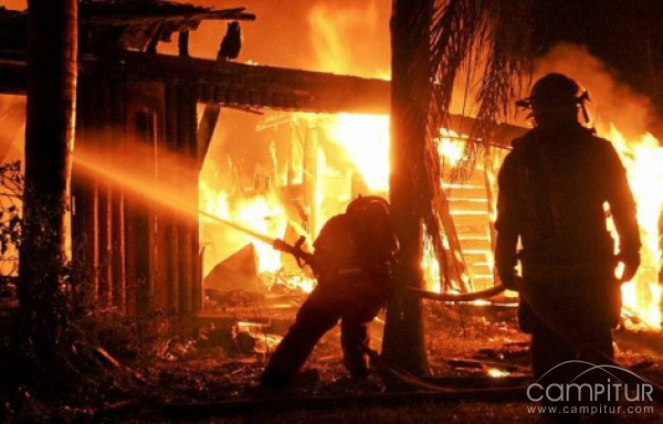 Agrupación de Bomberos Voluntarios en Peraleda del Zaucejo 