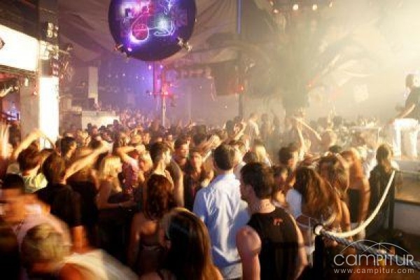 Quedan ampliados los horarios de los locales de ocio durante el Carnaval 