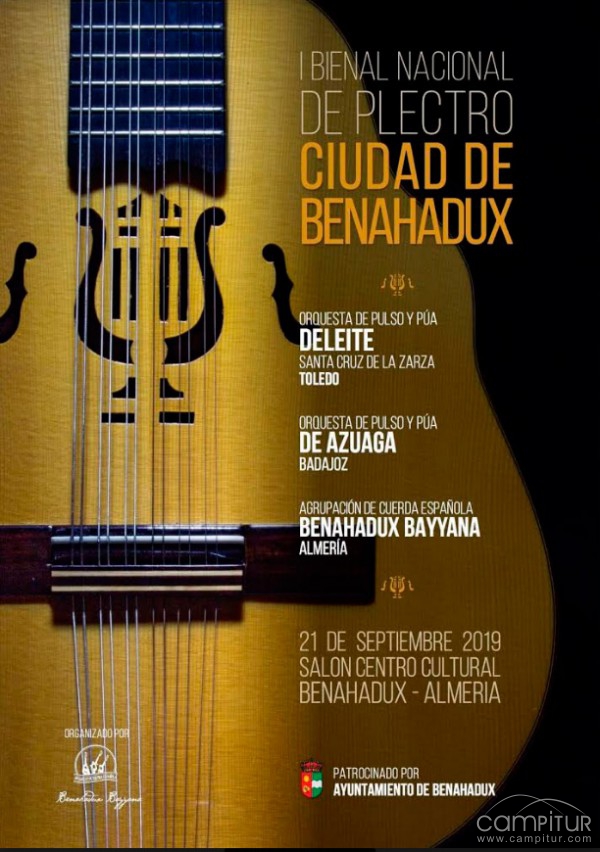 La Orquesta de Pulso y Púa de Azuaga en Almería