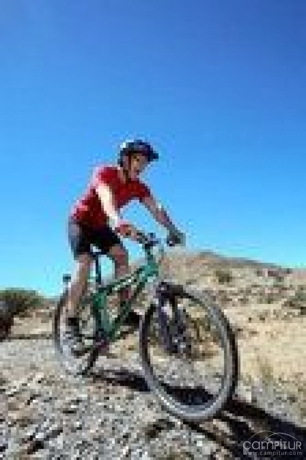 Triunfante celebración de la VI Marcha Cicloturística “Fernando Torres” en Llerena
