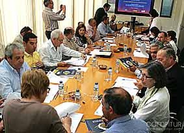 Tres ayuntamientos de la Campiña se suman a los Planes Municipales de Participación Ciudadana 