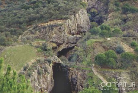 La Diputación de Badajoz impulsa el diseño y comercialización de paquetes turísticos 