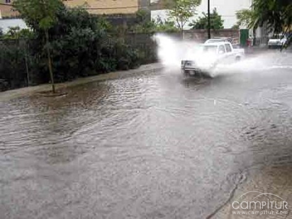 Destrozos en Peñarroya – Pueblonuevo como consecuencia de una tormenta 